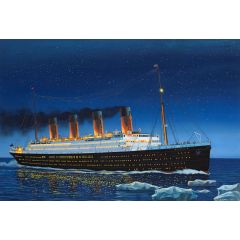 Revell 1/700 R.M.S Titanic 05210