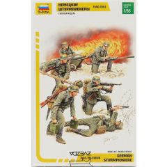 Zvezda 1/35 German Sturmpioniere 1940-1943 3613