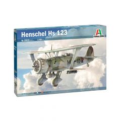 Italeri 1/48 HENSCHEL HS-123 Kit