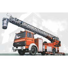 Italeri Iveco Magirus DLK 26-12 Fire Ladder Truck 1:24