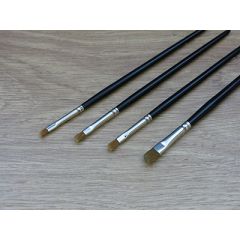 Set of 4 special brushes for dry brushing