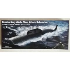 HobbyBoss 1/350 Russian Navy Akula Class Attack Submarine kit 83525