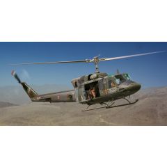 Italeri 1/48 BELL AB 212 / UH 1N Huey IT2692