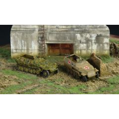 SD KFZ 251/1 AUSF D (1/72 FIGURES)