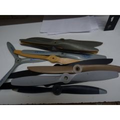 Propellers - Assorted types - IC/Electric - mounted and slightly worn - PACK 2