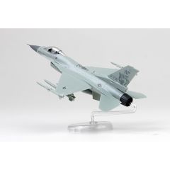 F-16C USAF Multirole Fighter MCP 1:72