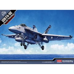 F/A-18E USN VFA-143 Pukin Dogs 1:72