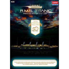 Plastic Kit Academy 1:400 Scale Ship Titanic featuring LED lighting 14226