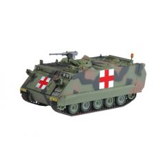 M113A2 US Army Red Cross 1:72