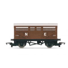 Hornby R60052 Cattle Wagon LNER