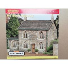 Hornby R7342 Skaledale All Souls Rectory