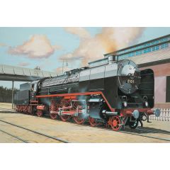 Revell 1/87 Express locomotive BR01 with tender 2 2  T32 02172