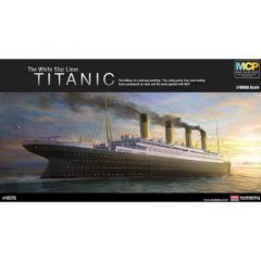 1/400 The White Star Liner Titanic PKAY14215