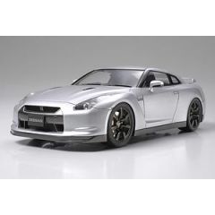 Plastic Kit Tamiya kit Nissan GT-R 1:24 24300